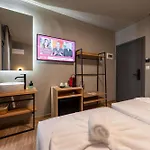Esperia Hotel 4*