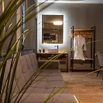 Esperia Hotel