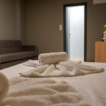Esperia Hotel 4*