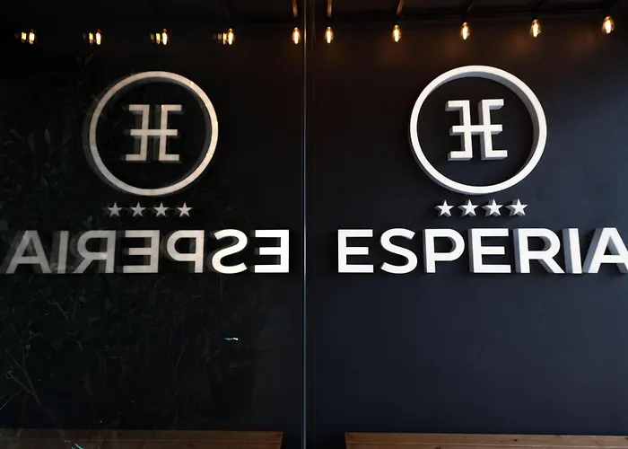 Esperia ホテル 4*